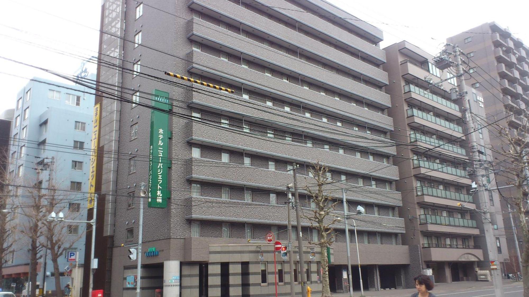 Hotel New Budget Sapporo Bagian luar foto